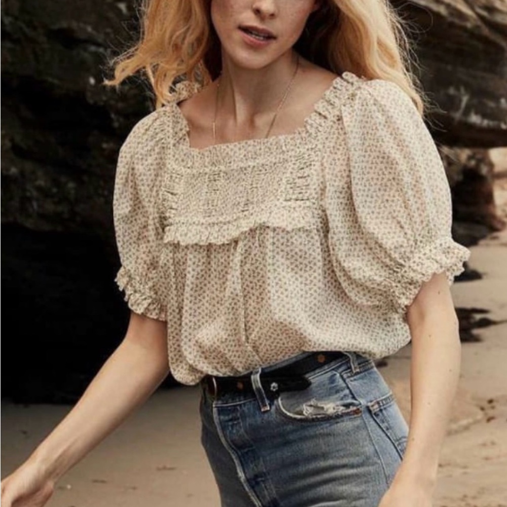 Doen French floral top
Condition: ECU